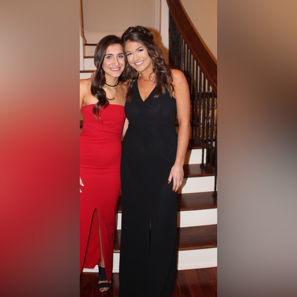 Lulu’s Black V Neck Dress with Lace Back and Slit - Picture 3 of 4